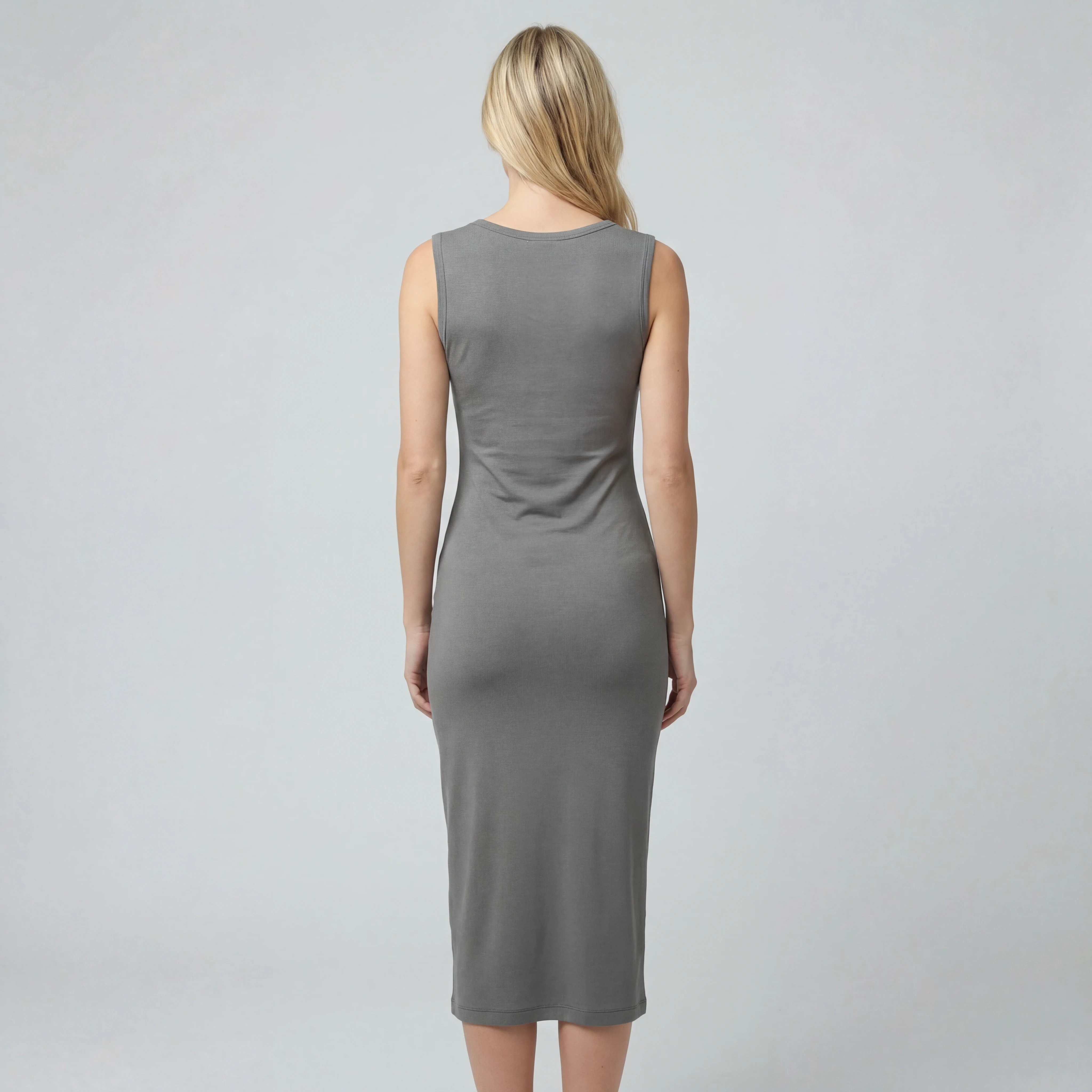 Close-fit back silhouette with below-knee length