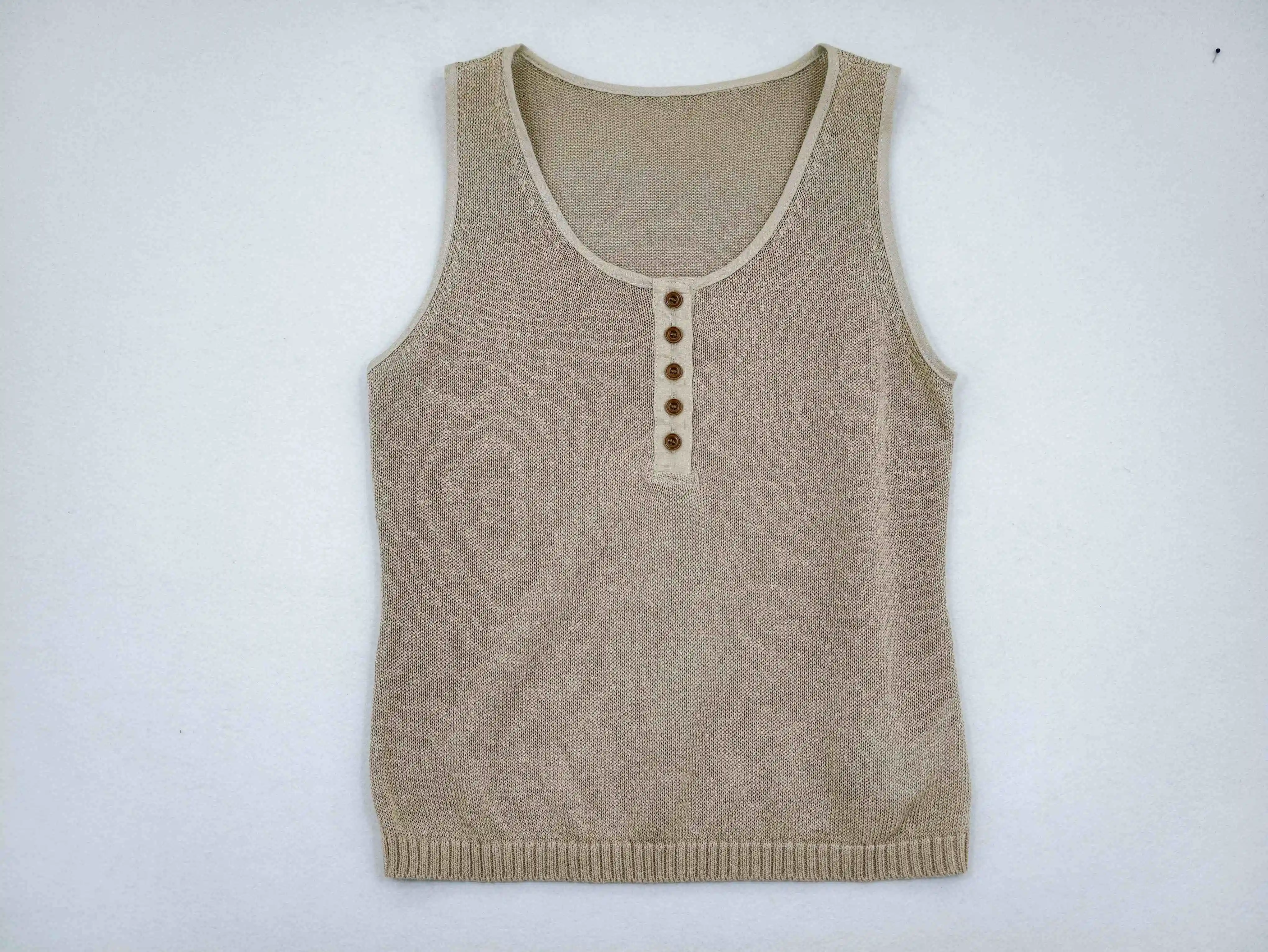 Women’s button-placket knit tank top for private label summer collections