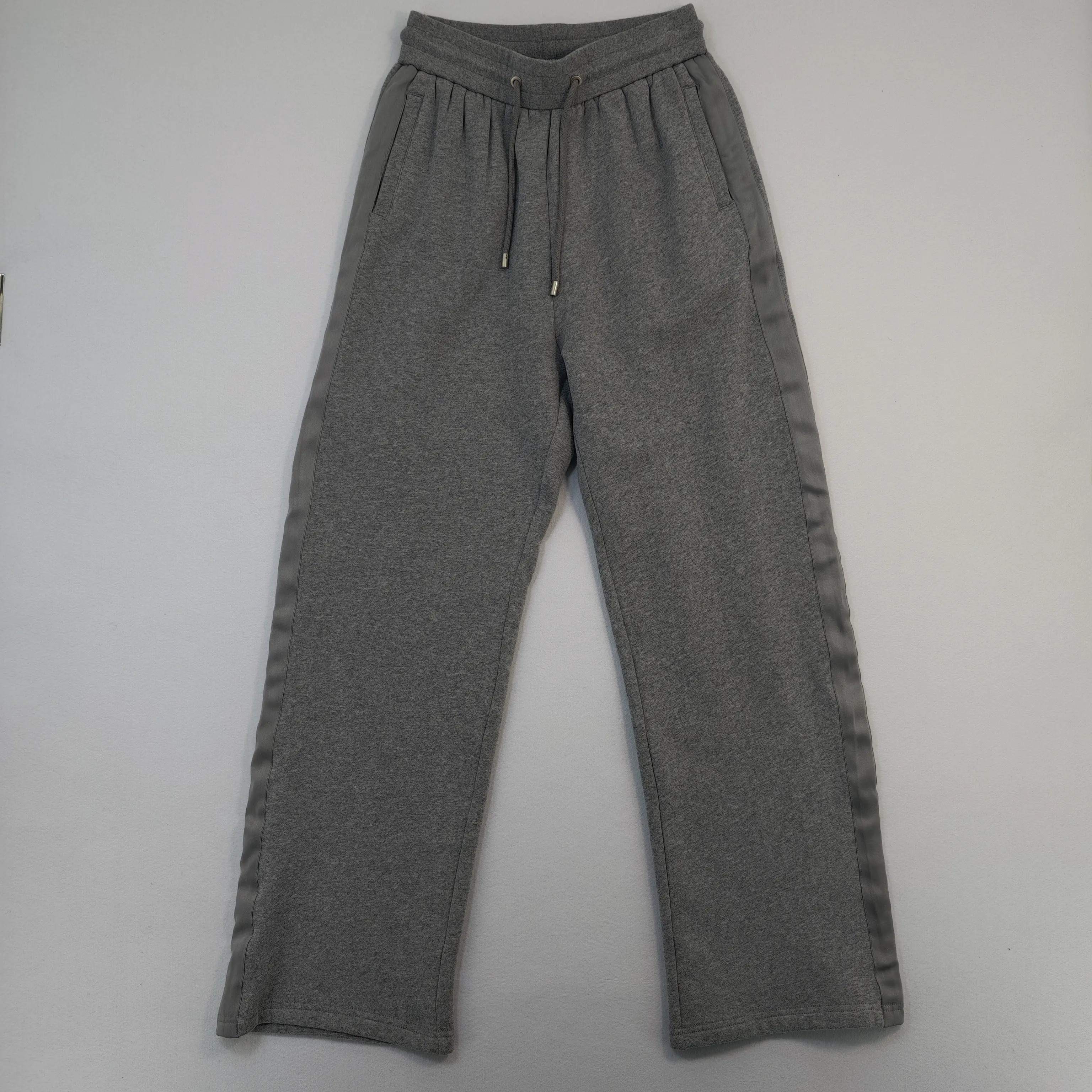 Front flat view with contrast side tape detail