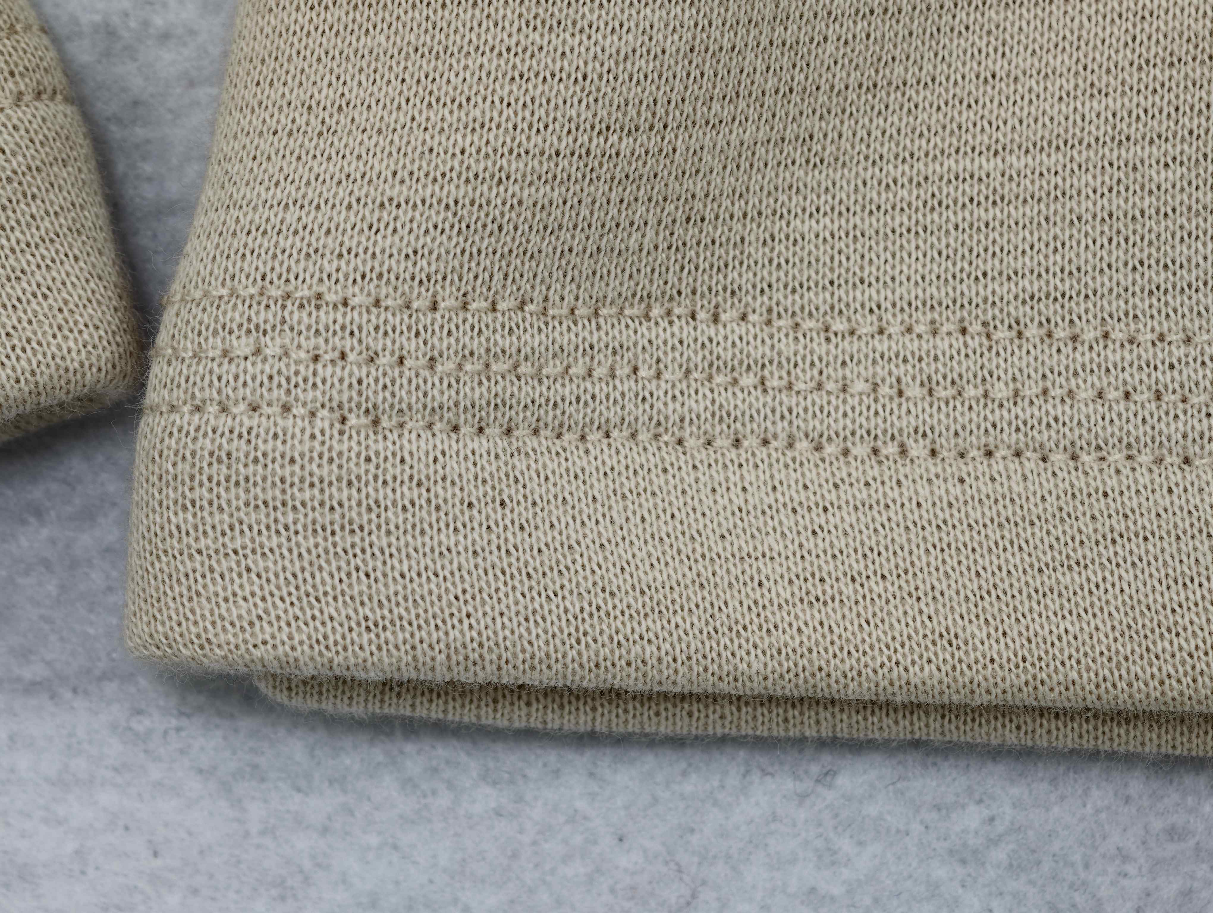 280 GSM French terry hem stitching close-up