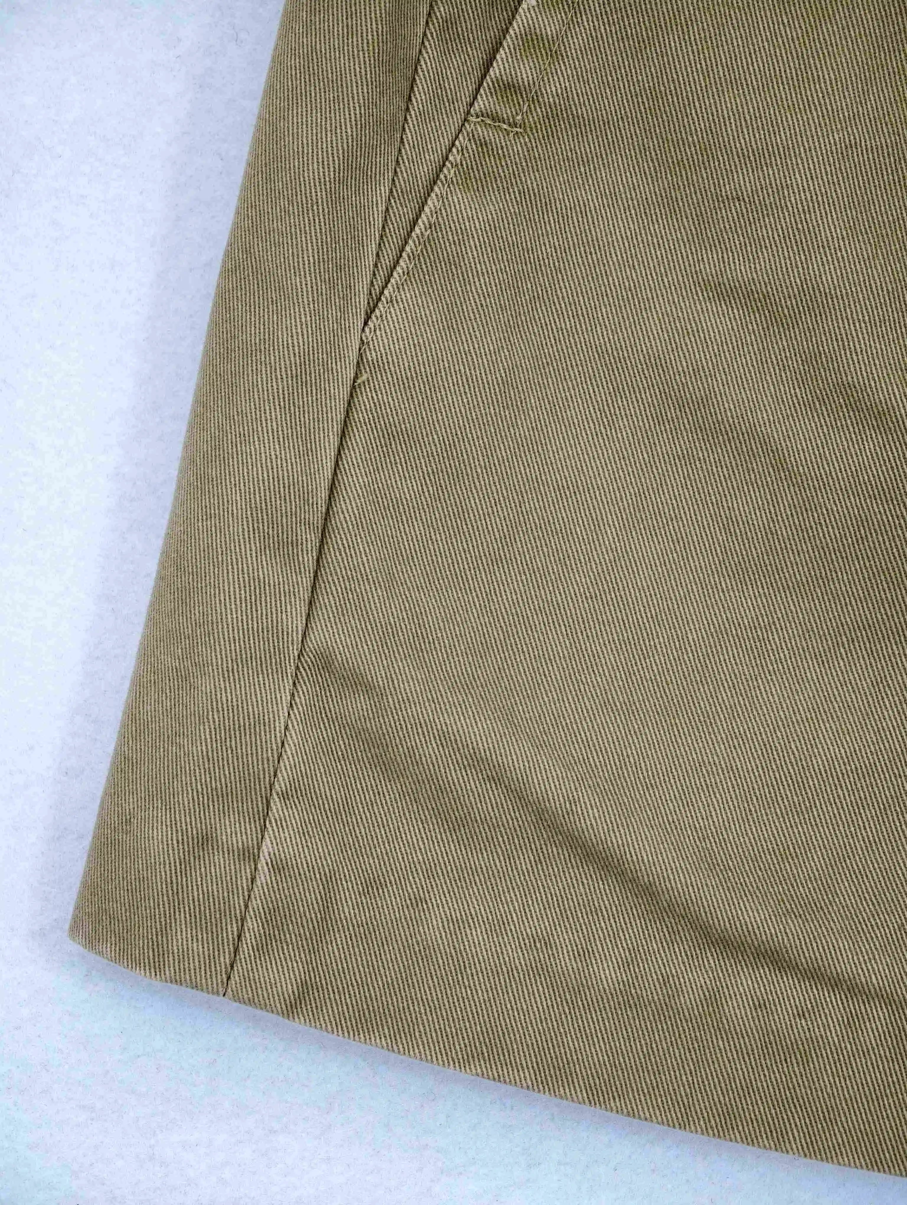 Cotton twill side seam and hem stitching detail