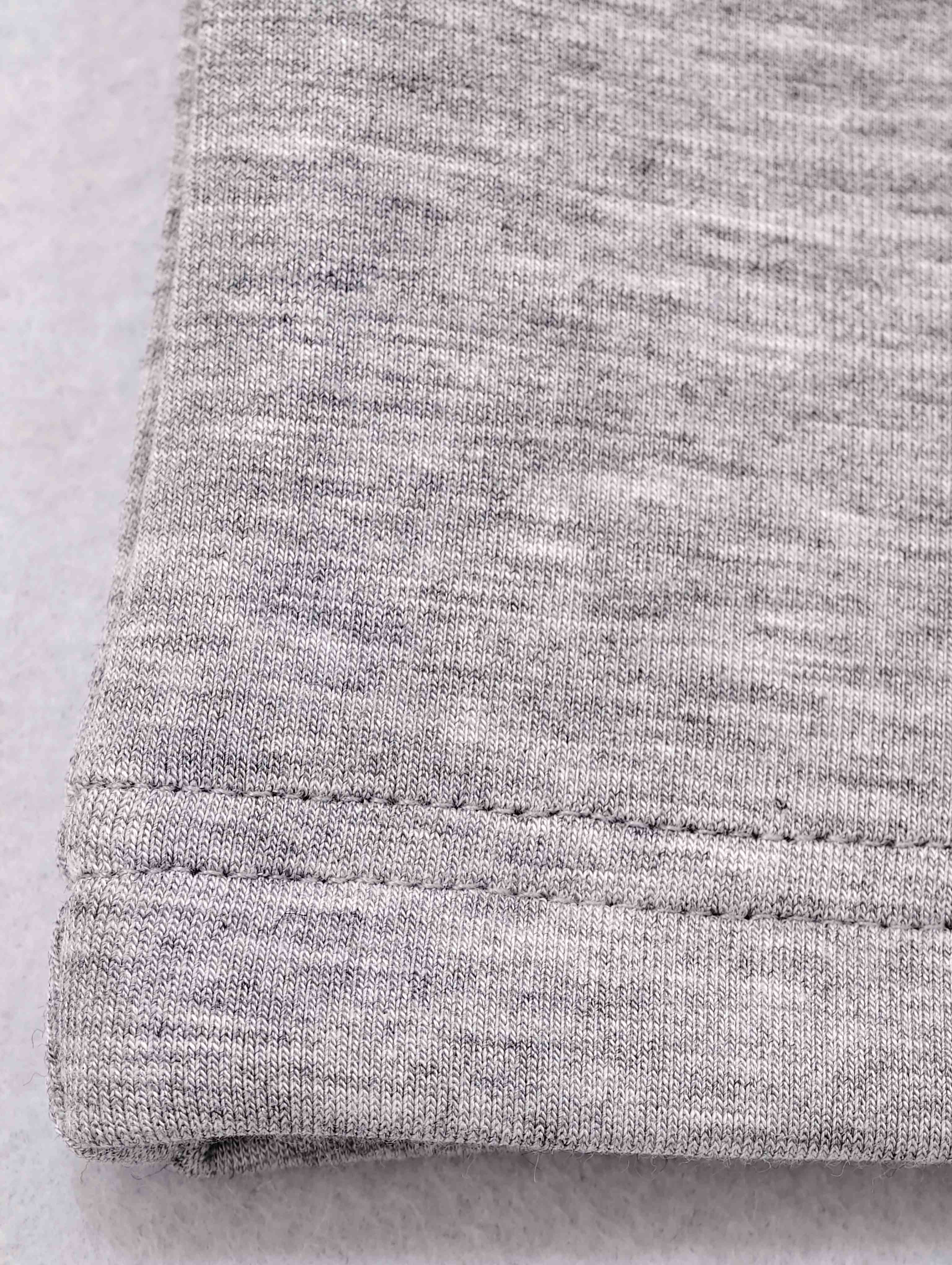 Ribbed hem attachment and neat stitching finish
