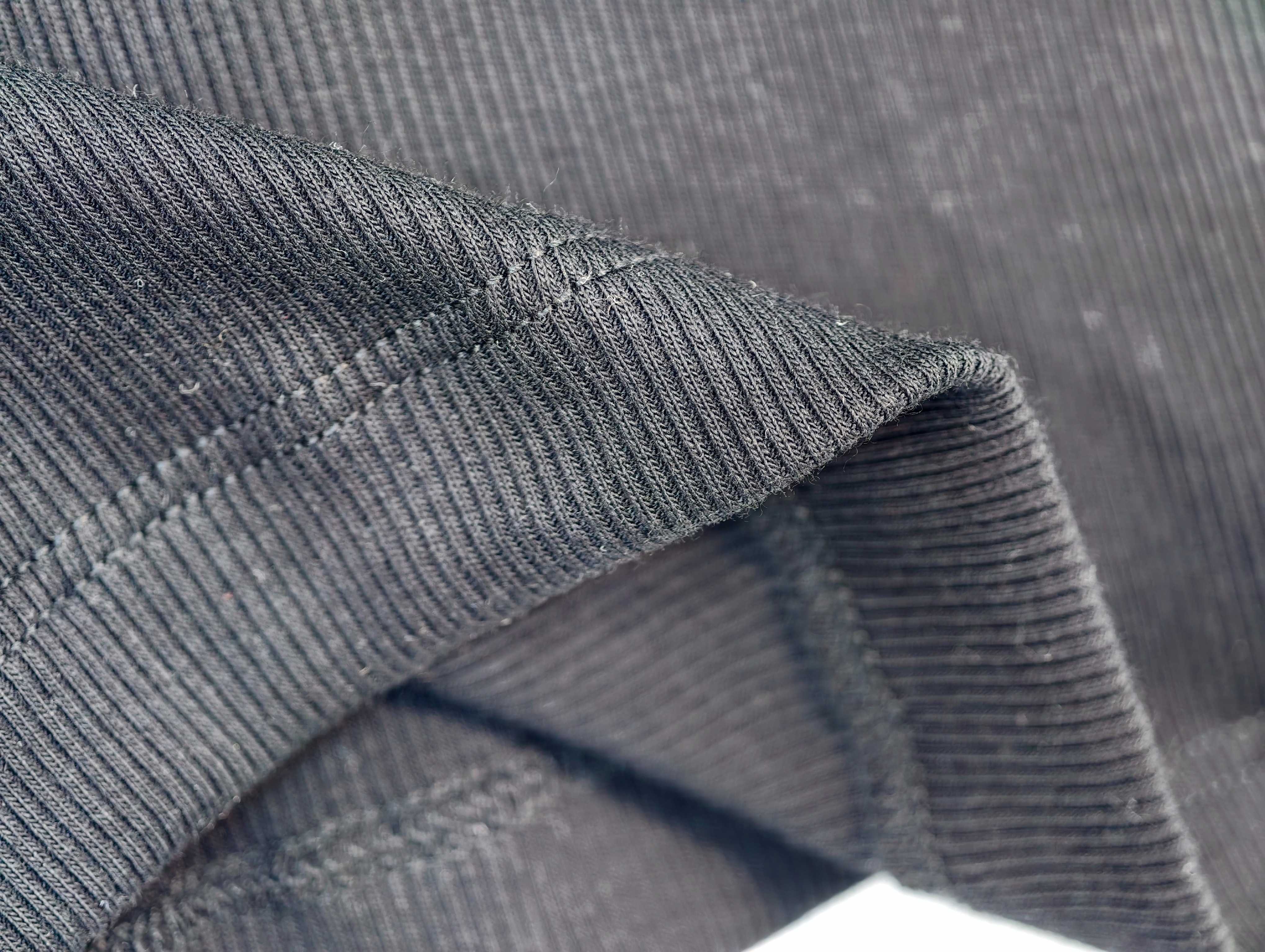 Cotton-rayon stretch knit surface and reverse-side texture