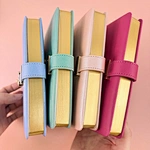 Journal avec couverture en similicuir et serrure à cœur