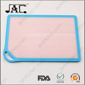 2017 Newest Gadgets Durable Piece Plastic Cutting Board Set