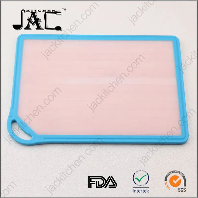 2017 Newest Gadgets Durable Piece Plastic Cutting Board Set