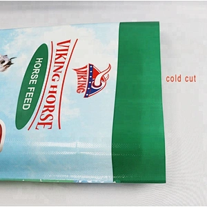Bopp laminated pp woven horse feed bag 20kg in bulk packaging , 25kg plastic animal feed bag for sale