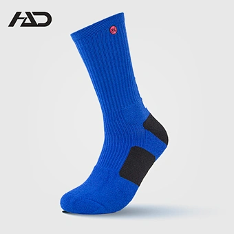 Cotton embroidery free terry sport socks