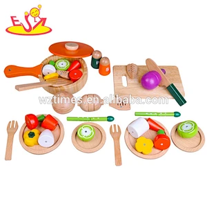Educational children pretend play cutting wooden toy food set W10B140