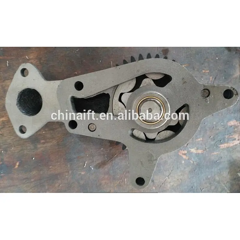 6D95 engine spare parts oil pump made in china