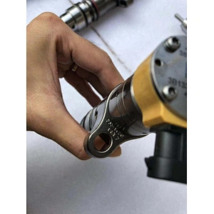 fuel injector 306-9380, 320-0680, 10R-7672