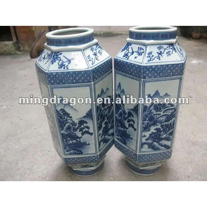 Chinese ancient blue and white antique porcelain vases