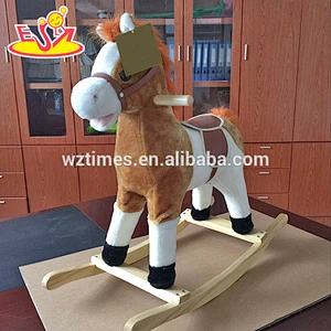 2018 New design baby wooden rocking horse toy wholesale cheap kids wooden rocking horse toy with horse sound W16D089