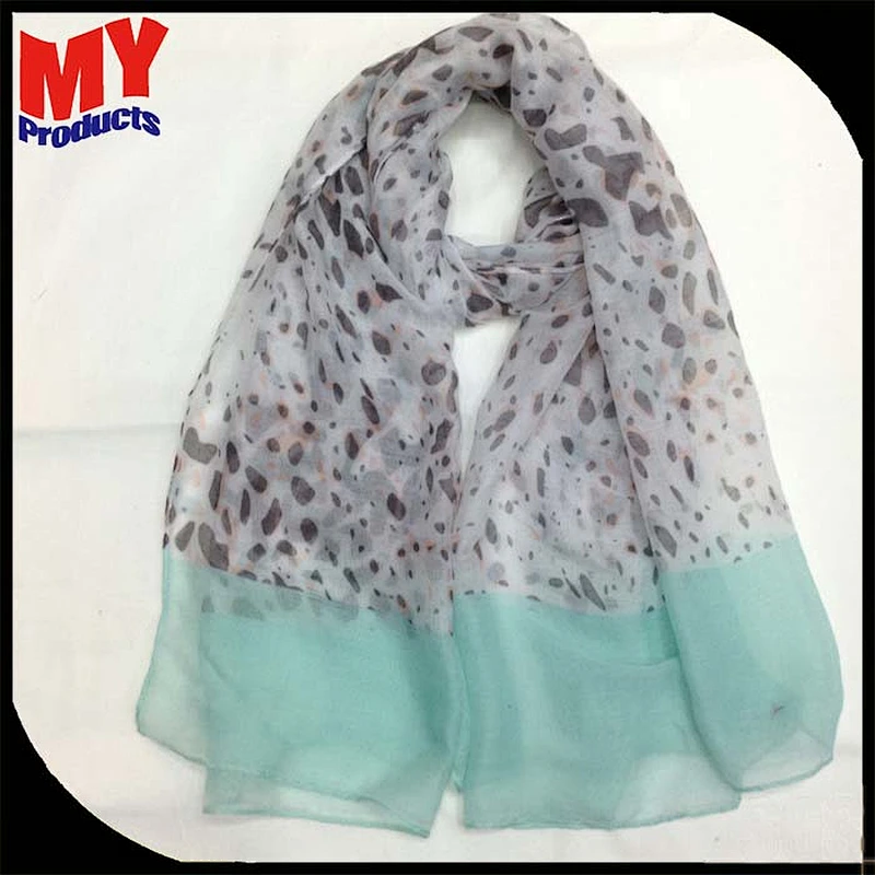 Comfortable Pretty women scarf