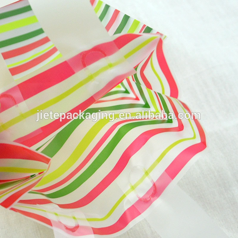 *custom design economic pe plastic color stripes shopping bag with handle