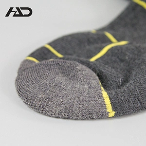 custom logo plain seamless sport socks