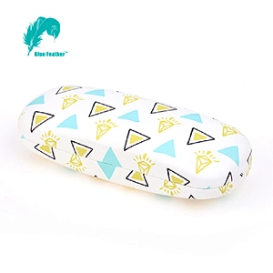 Durable Geometric Patterned Hard Eyewear Case for Modern Workplace