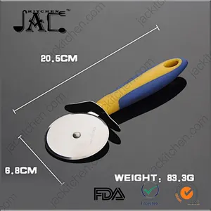 Kitchenware Sharp Pizza Cutter And Wheel