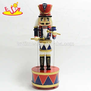 Wholesale wooden nutcracker ornament toy for home decoration W02A210
