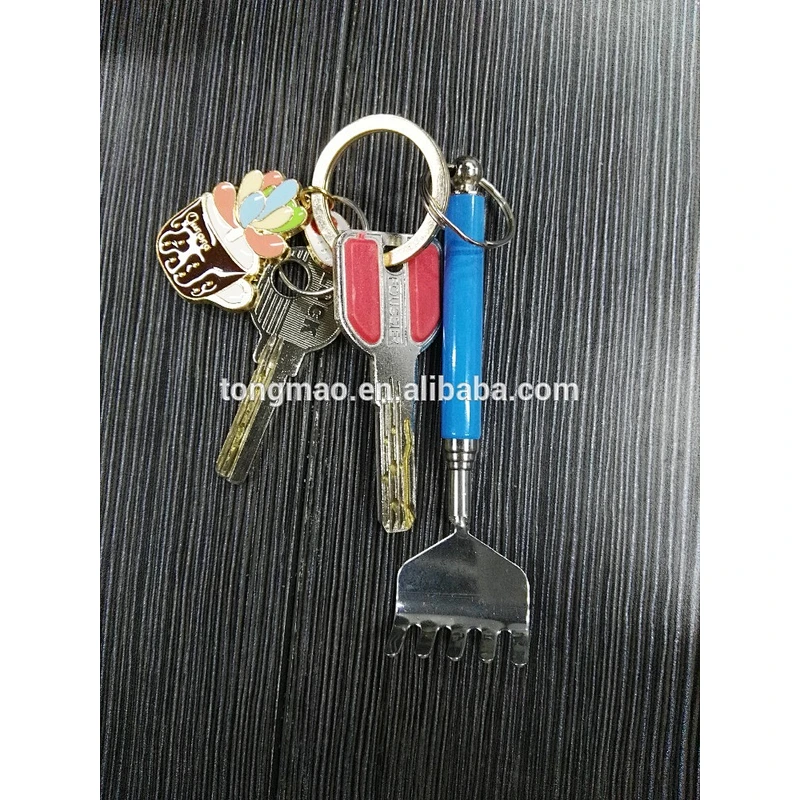 Mini Keyring telescopic Backscratcher