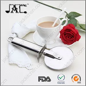 Washable Stainless Steel Stainless Steel Pizza Wheel Cutter With Cover