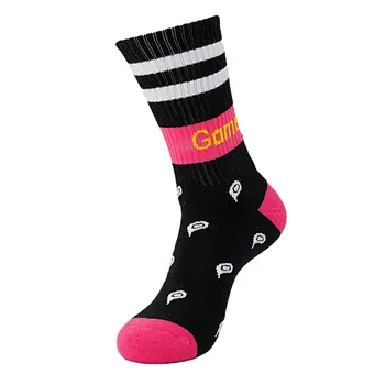 Wholesale Custom Fashion Multi Colorful Cotton Skateboard Women Fashion Socks