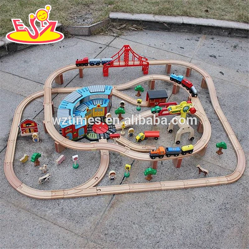 wholesale 142 pcs best quality wooden toy train track hottest design kids wooden toy train track W04C072