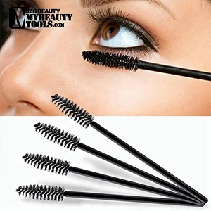 Makeup lip gloss brush and eyeshadow brush