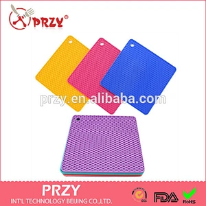 Hot sale honeycomb shape silicone Insulation mat