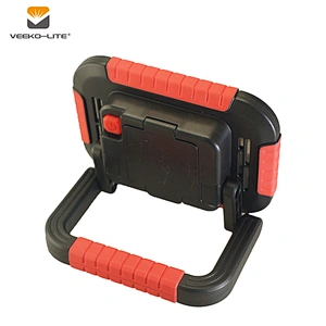 2018 Best selling Portable 5W COB LED Light 4AA Battery Lamp 450lumens Work light