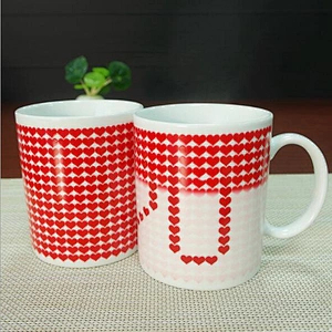 Romantic style red heart pattern color-changing mug ceramic cup for gift