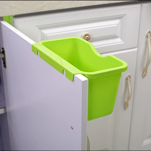 Kitchen trash can