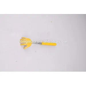 2017 Retractable cushion grip backscratcher for selling