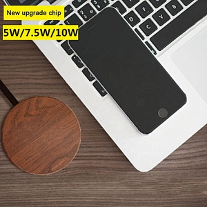 High quality wooden wireless charger for convenient and safe carrying