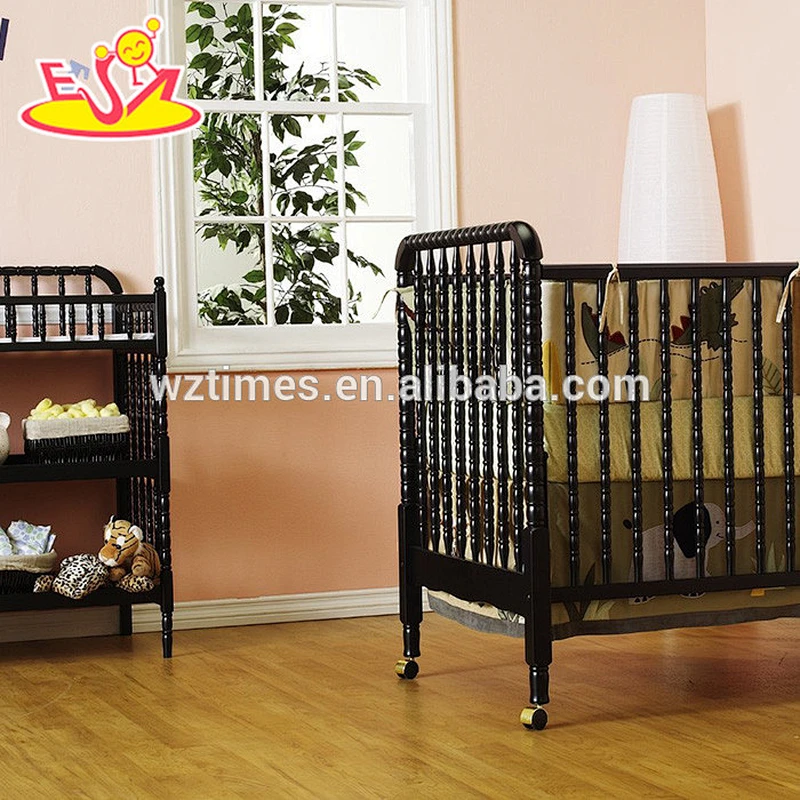 2018 Best sale safety wooden baby changing station with hihg quality W08C116A