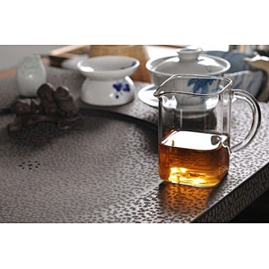 Machine made cheap square glass cup with olecranon cup 250ml for green tea