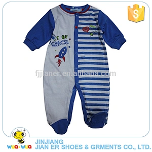 Comfortable soft cotton fabric baby winter romper with socks