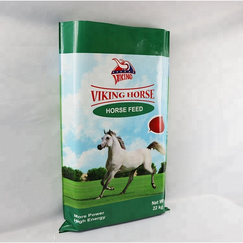 Bopp laminated pp woven horse feed bag 20kg in bulk packaging , 25kg plastic animal feed bag for sale