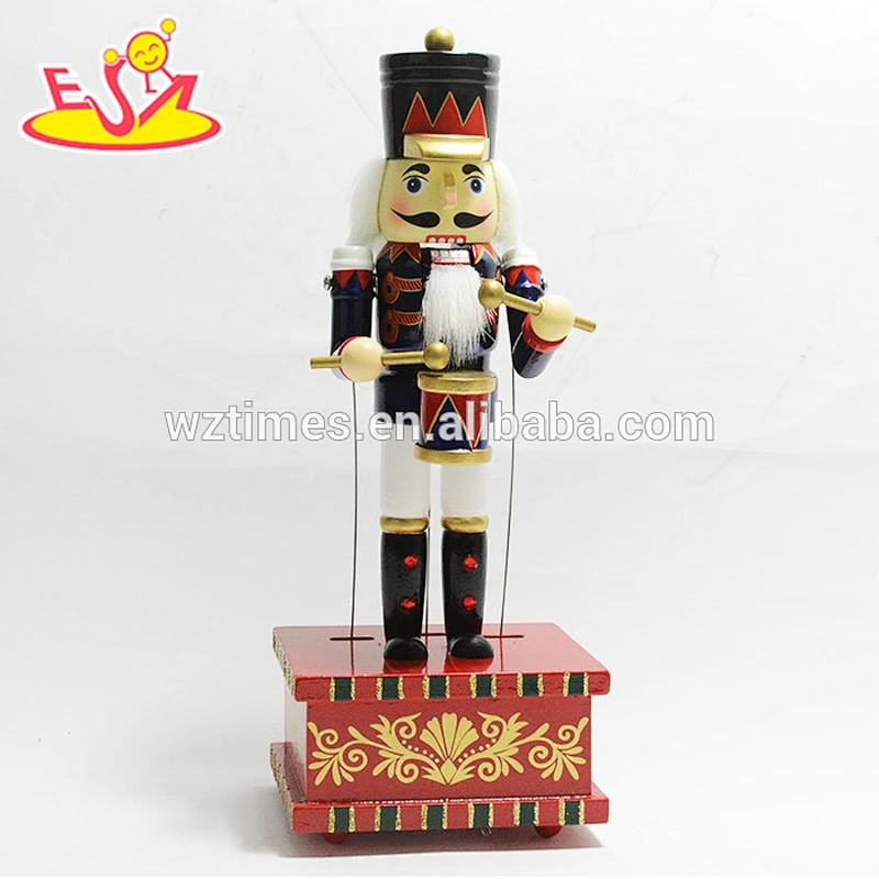 Wholesale wooden nutcracker ornament toy for home decoration W02A210