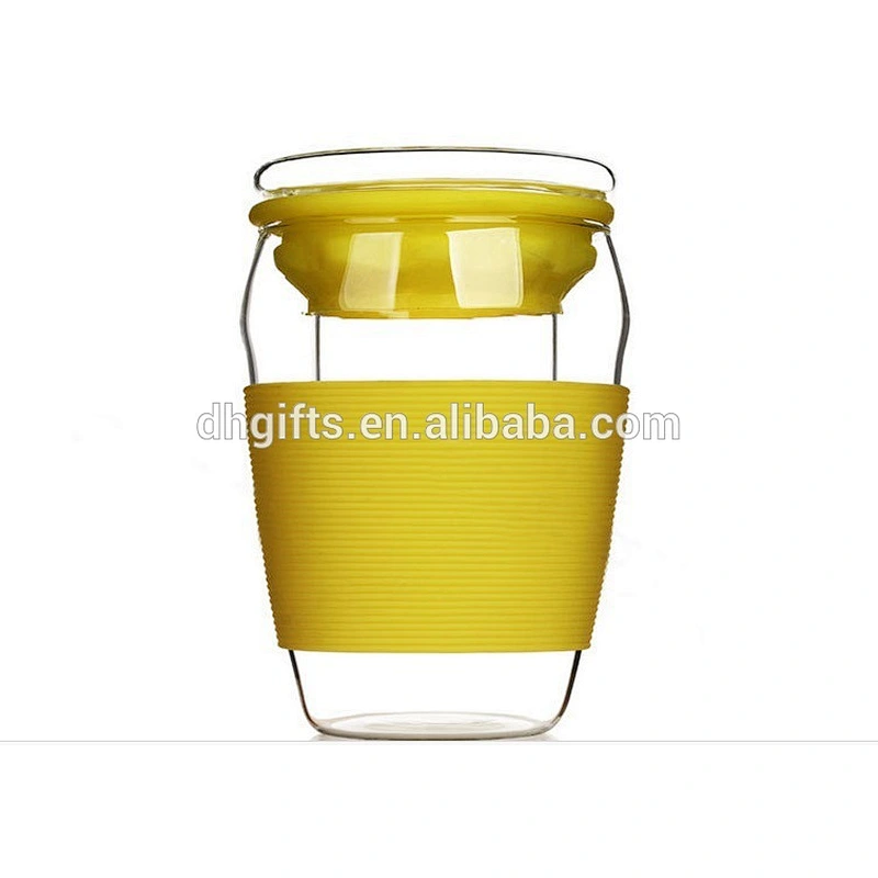 Custom colorful glass water bottle with silicone case for anti-hot