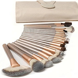 Customized Logo 18pcs Makeup Brush Set With Cosmetics Makeup Bag