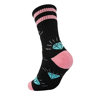 Custom Men's Design Athletic Fashion Design Athletic  Cartoon Jacquard Cotton Sport Skat Socks Custom Wholesale