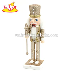 2018 Wholesale hottest golden kids doll toys wooden small nutcrackers for sale W02A290