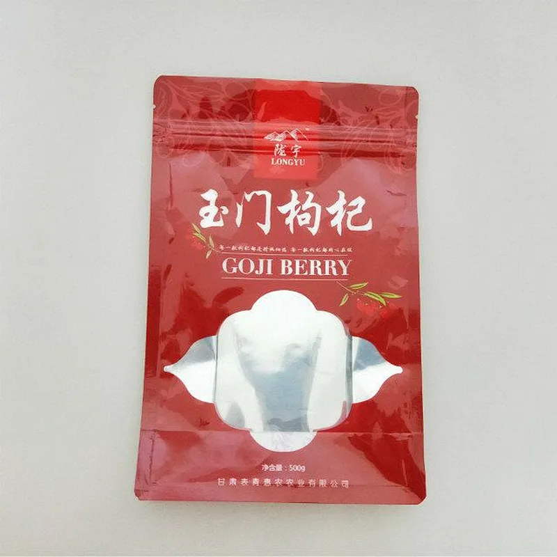 Custom red zip-lock bag window is used for the packaging of goji berries
