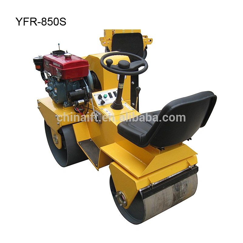 Small ride on steel double drum water-cooled diesel Road Roller YFR-850S