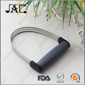 Manual Baking Wire Pastry Cutter Round Hand Dough Blender