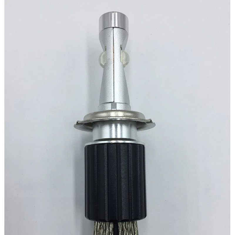 2017 NEW Hot Sale H4 H7 H11 9005 9006 D1S D1R LED Headlight Copper Heat Tube LED Headlight Adjustable L7 H7 13200lm XHP70 LED