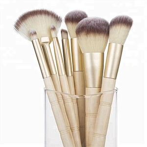 Custom Logo Bamboo Handle 7pcs Makeup Brush Set With Silicon Makeup Sponge Puff