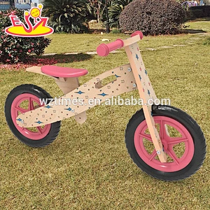 2018 Wholesale lovely wooden balance bikes for kids cartoon wooden bicycles for kids W16C177