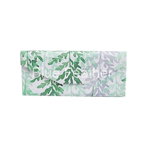 Hot Selling Foldable Triangle Sunglasses Case For Woman Case Glasses